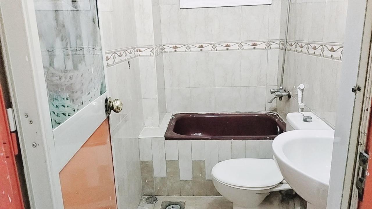 Family Apartment - Next To Abdeen Palace And Museum 카이로 외부 사진