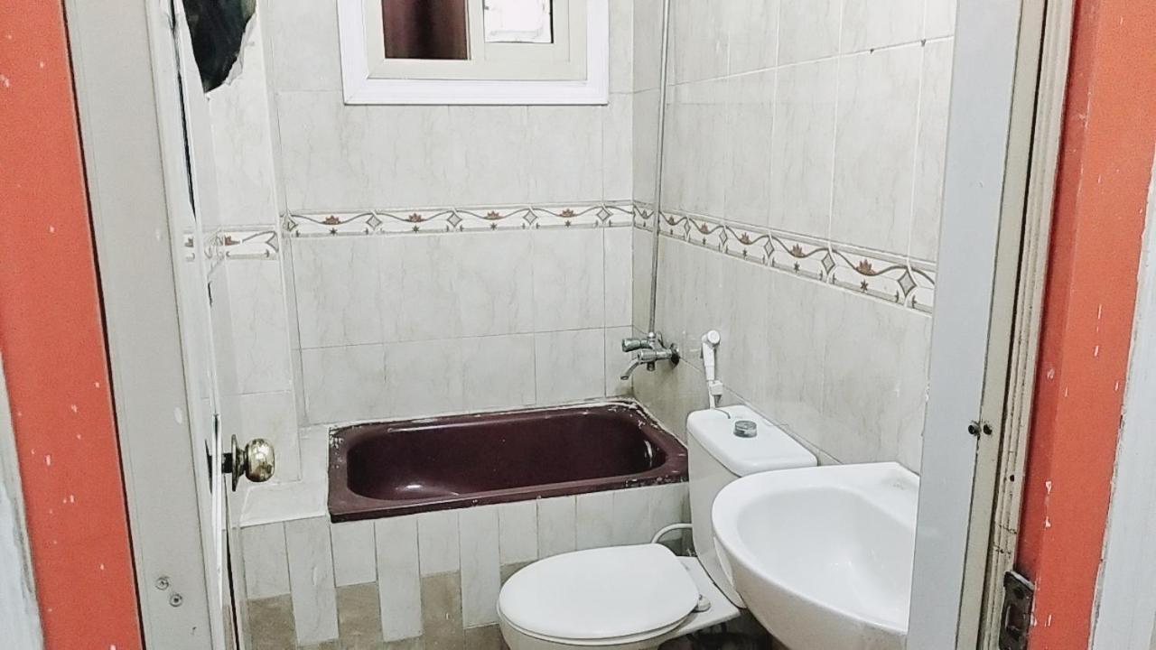 Family Apartment - Next To Abdeen Palace And Museum 카이로 외부 사진
